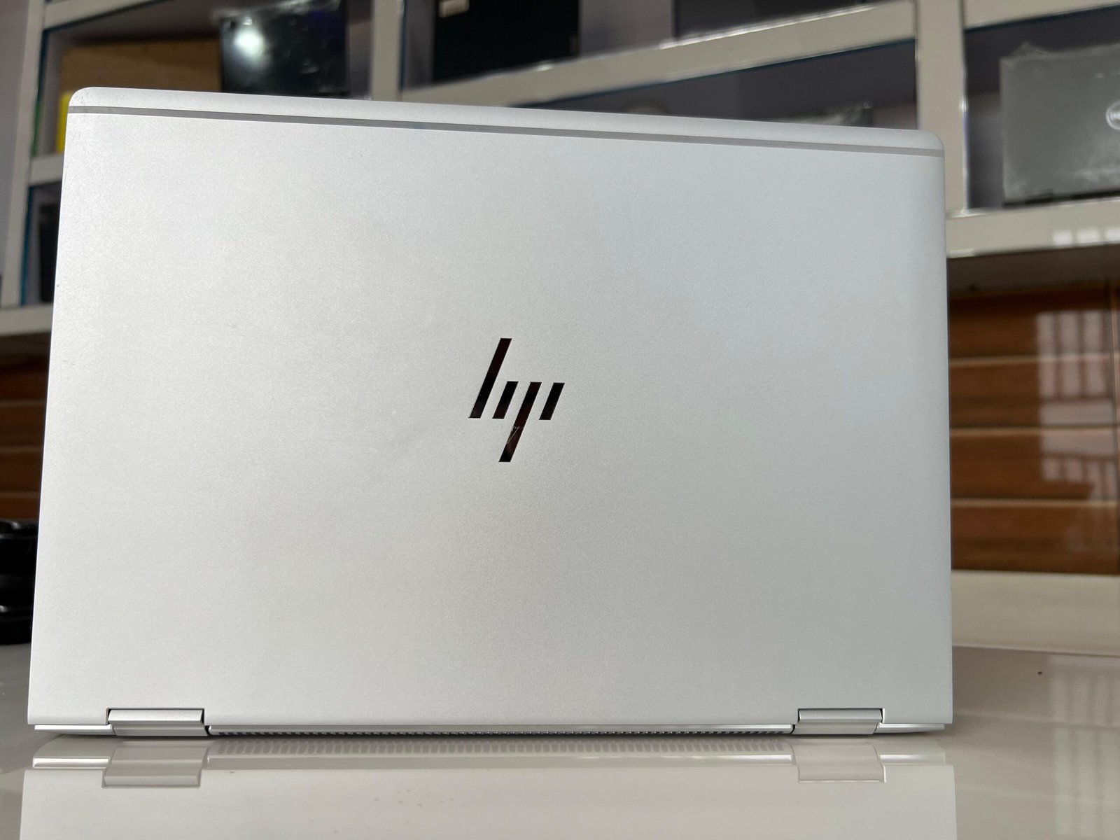 HP EliteBook 1030 G2
